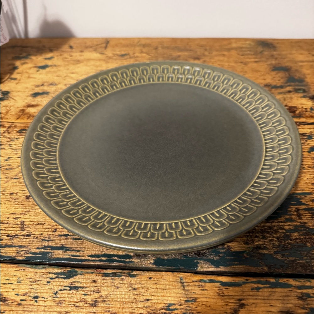 Wedgwood Cambrian Olive Green Dinner Plate